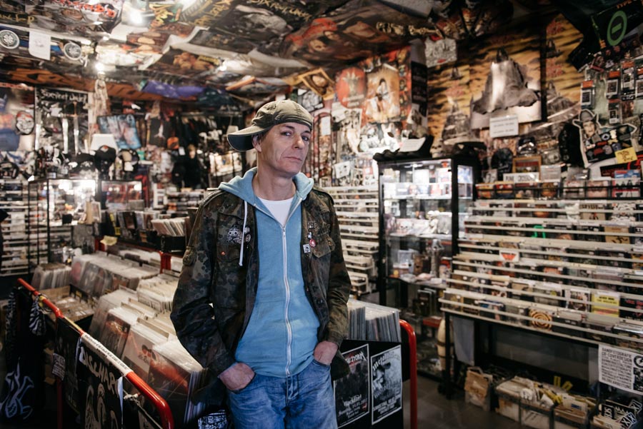 Sir Hannes Smith, Idiot Records Dortmun