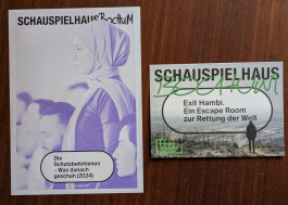 Zwei Flyer des Schauspielhaus Bochum Daniel Sadowski Fotograf