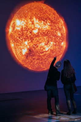 Ausstellung Genossin Sonne, HMKV Dortmund, 2025 Daniel Sadowski Fotograf